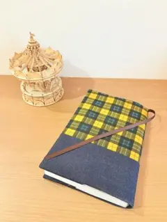 読書好きのブックカバー 単行本 四六判用