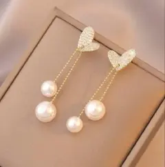 【GW値下げ中✨️】大人可愛い ハート×パール ロングピアス 揺れる ゴールド