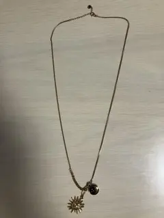 《金属アレルギー対応/ステンレス》太陽と月ネックレス