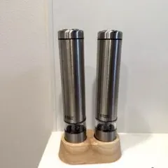 【即落札厳禁】ラッセルホブス 充電式電動ミル 2本セット シルバー 【新品】 即落札厳禁】ラッセルホブス 充電式電動ミル 2本セット シルバー
