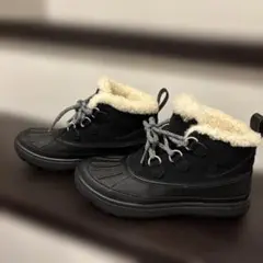 【未使用】NIKE WMNS ウッドサイド チャッカ2 ブラック　22.5のサムネイル