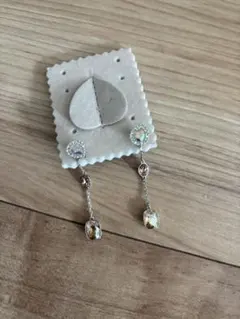 スワロフスキー　ピアス