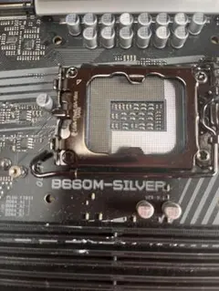 ジャンク品　BIOSTAR B660M-SILVER マザーボード 本体のサムネイル