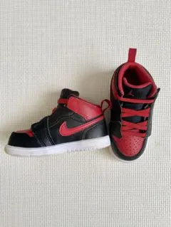 Nike Air Jordan ブラック/レッド ベビーシューズ