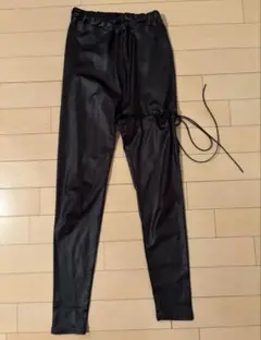 GYDA ブラックレギンス ドローストリング付き
