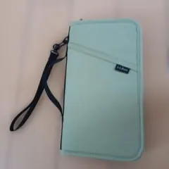 【海外購入】L.L.Beanトラベルケース 二つ折りポーチ マルチケース