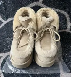 UGG Esmee lace up boot