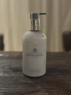【新品】MOLTON BROWN ハンドローション 300ml