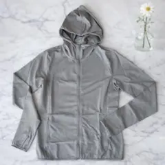 【UNIQLO ユニクロAIRismパーカー グレー】スポーツウェア　サイズＳ