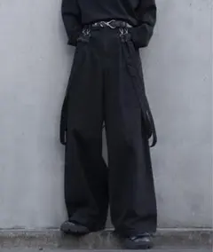 サスペンダー付き ブラックデニム ワイドパンツ