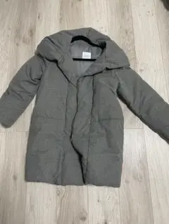 長めのアウターレディースです