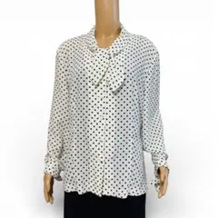 レトロ ドット柄 ボウタイブラウス 水玉 通勤　オフィス　ホワイト