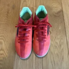 フットサルシューズ　アディダス　 22.5センチ