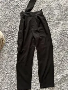 ハイウェストパンツ　カジュアルパンツ