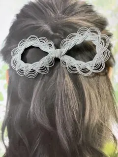 レースリボンのヘアクリップ　髪飾り　水引アクセサリー　ブルーグレー