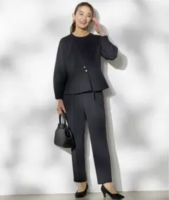 【kaene】ハイストレッチセットアップスーツ（ブラウス&パンツ）　９号