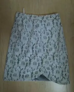 白 花柄 膝丈 レーススカート (中古) スカート レース