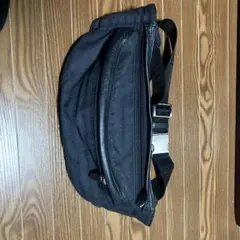 EMPORIO ARMANI ボディバッグ ブラック