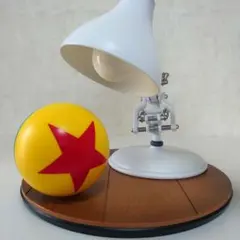 難あり。Happyくじ / PIXAR ピクサー ランプとボールのフィギュア