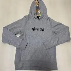 NIKE SB グレー フード付きパーカー Sサイズ