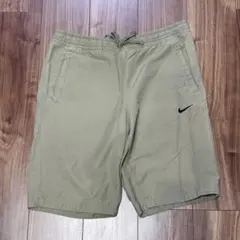 NIKE ショートパンツ カーキのサムネイル