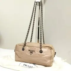 プラダ　チェーン　レザー　ショルダーバッグ　オールレザー