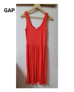 最終価格!!!【GAP】ワンピース 赤　夏服