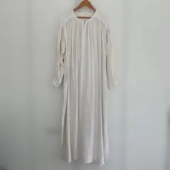 【美品】さざなみ　kostya （white）　ワンピース