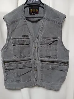 Item thumbnail for item a39cfa9f-91d3-4f32-a065-b8926f4384bd