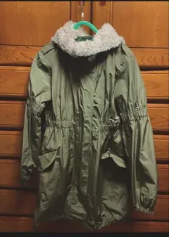 ユニクロ　ブルゾン　M カーキ