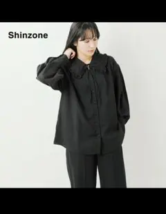 THE SHINZONE コットンガーゼ フリルカラーブラウスのサムネイル