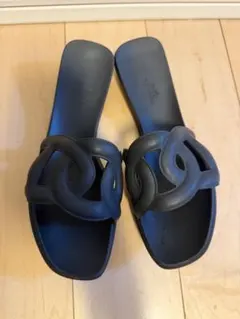 l*0様 美品HERMESエルメスアロハブラックフラットサンダルレディースサイズ エルメス アロハ ラバー サンダル 38 レディース ブラック