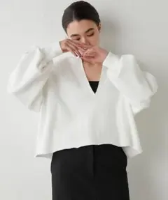 【Whim Gazette】ウィムガゼット スウェットVネックプルオーバー 白