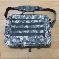 BRIEFING（ブリーフィング）迷彩 ショルダーバッグ サコッシュ - メルカリ