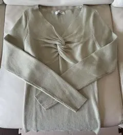 INGNI 長袖ニット　淡い緑色トップス