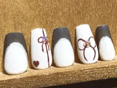 フレンチネイル　ショートバレリーナ