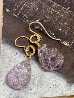 14kgf大粒ピンクアメジストフラワーカービングエレガントピアス