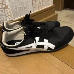 最終値下げOnitsuka Tiger Serranoスニーカー 23.5cm