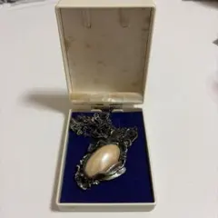 ブラックメタルパールネックレス