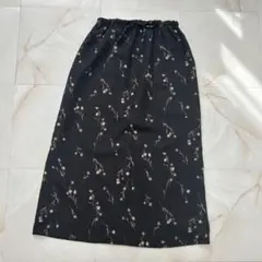 小花柄 フレアロングスカート 黒 L ナチュラル きれいめ