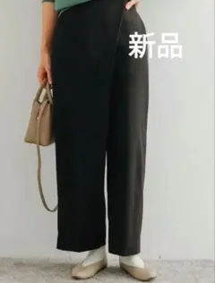 アーバンリサーチ　ブラック ワイドパンツ ラップデザイン