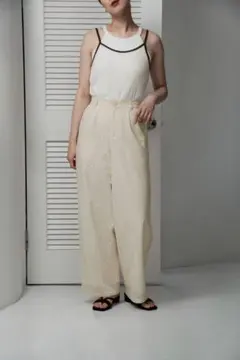 embroidery button point straight pantsのサムネイル