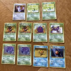 ポケモンカード 旧裏面 まとめ売り 六十枚 ② - メルカリ