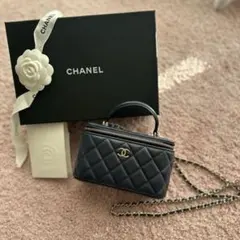 CHANEL シャネル　バニティ　化粧ポーチ　ギャランティカード付き CHANEL シャネルバニティ化粧ポーチギャランティカード付き