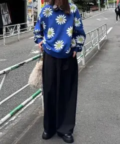 HELLO.SANFRANCISCO フラワーカットアウトオーバースウェットのサムネイル