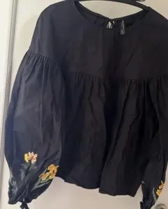 ZARA Trafaluc 刺繍入り長袖チュニック ブラック Sのサムネイル