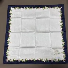 WEDGWOOD 刺繍入りハンカチ 約50cm