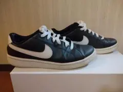 【NIKE】ナイキ コート ロイヤル 2 SL スニーカー 黒/白 23cm