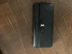 フェラガモ　長財