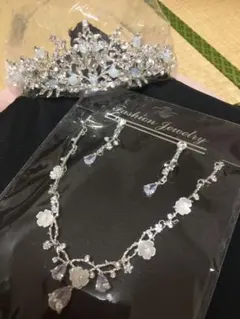 ウェディングアクセサリー